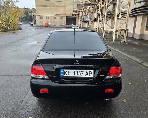 Мицубиси Лансер 2007 в Кривом Роге на Automoto.ua Черный Мицубиси Лансер, объемом двигателя 1.6 л и пробегом 200 тыс. км за 4900 $, фото 1 на Automoto.ua