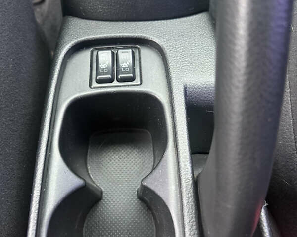 Чорний Міцубісі Lancer, об'ємом двигуна 1.58 л та пробігом 256 тис. км за 3700 $, фото 20 на Automoto.ua