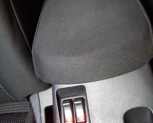 Чорний Міцубісі Lancer, об'ємом двигуна 1.5 л та пробігом 242 тис. км за 5550 $, фото 38 на Automoto.ua