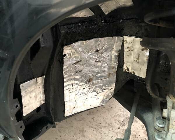 Чорний Міцубісі Lancer, об'ємом двигуна 1.59 л та пробігом 179 тис. км за 4980 $, фото 23 на Automoto.ua