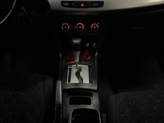 Чорний Міцубісі Lancer, об'ємом двигуна 1.5 л та пробігом 201 тис. км за 6900 $, фото 12 на Automoto.ua