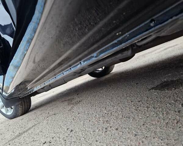 Чорний Міцубісі Lancer, об'ємом двигуна 1.6 л та пробігом 273 тис. км за 3999 $, фото 17 на Automoto.ua