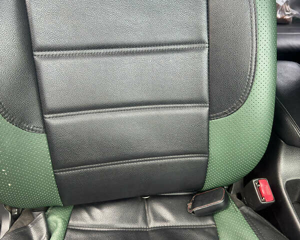 Чорний Міцубісі Lancer, об'ємом двигуна 2 л та пробігом 210 тис. км за 5500 $, фото 40 на Automoto.ua