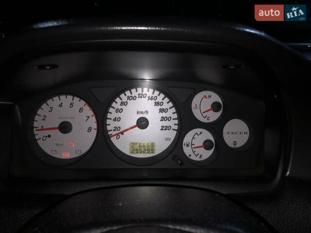 Чорний Міцубісі Lancer, об'ємом двигуна 1.6 л та пробігом 280 тис. км за 3800 $, фото 10 на Automoto.ua