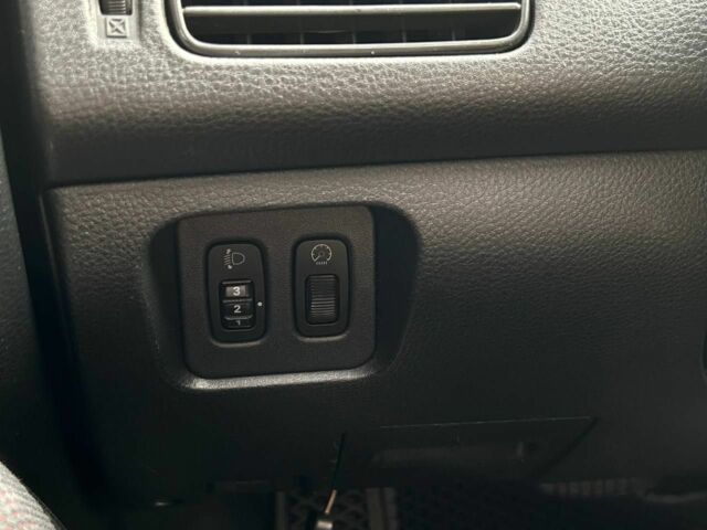 Мицубиси Лансер 2007 в Кривом Роге на Automoto.ua Черный Мицубиси Лансер, объемом двигателя 2 л и пробегом 143 тыс. км за 5400 $, фото 12 на Automoto.ua