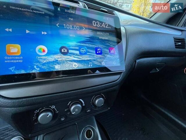 Черный Мицубиси Лансер, объемом двигателя 2 л и пробегом 280 тыс. км за 5400 $, фото 13 на Automoto.ua