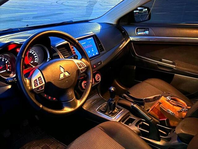 Мицубиси Лансер 2007 в Днепре (Днепропетровске) на Automoto.ua Черный Мицубиси Лансер, объемом двигателя 2 л и пробегом 230 тыс. км за 6800 $, фото 5 на Automoto.ua