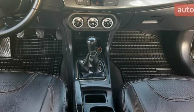 Міцубісі Lancer 2007 у Києві на Automoto.ua Чорний Міцубісі Lancer, об'ємом двигуна 2 л та пробігом 238 тис. км за 5350 $, фото 14 на Automoto.ua