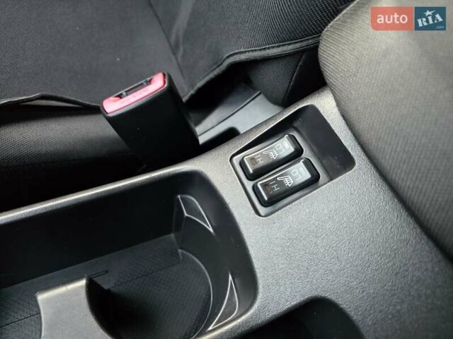 Черный Мицубиси Лансер, объемом двигателя 2 л и пробегом 260 тыс. км за 6555 $, фото 26 на Automoto.ua