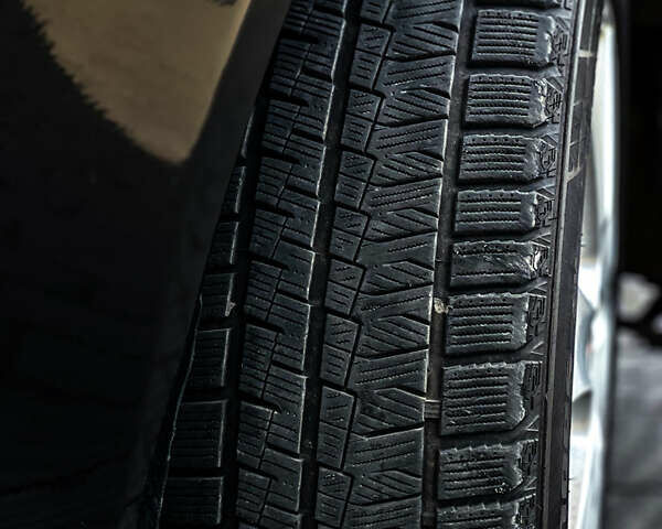 Черный Мицубиси Лансер, объемом двигателя 2 л и пробегом 333 тыс. км за 7300 $, фото 9 на Automoto.ua