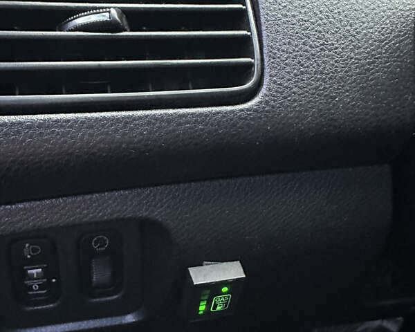 Черный Мицубиси Лансер, объемом двигателя 2 л и пробегом 260 тыс. км за 5300 $, фото 20 на Automoto.ua