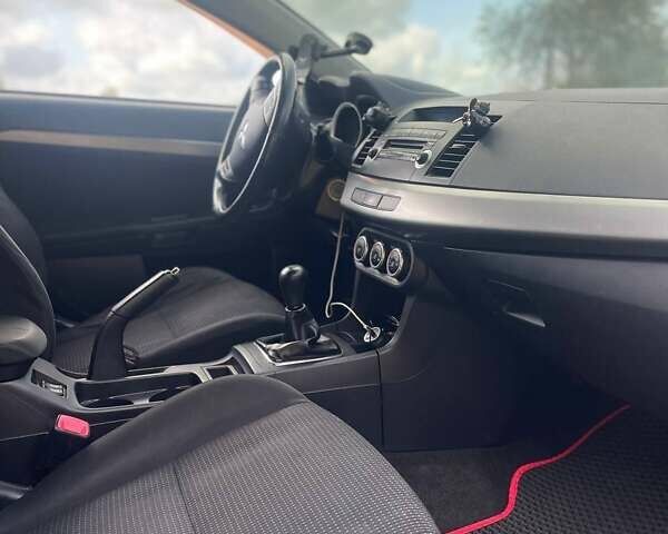 Чорний Міцубісі Lancer, об'ємом двигуна 2 л та пробігом 207 тис. км за 6500 $, фото 4 на Automoto.ua
