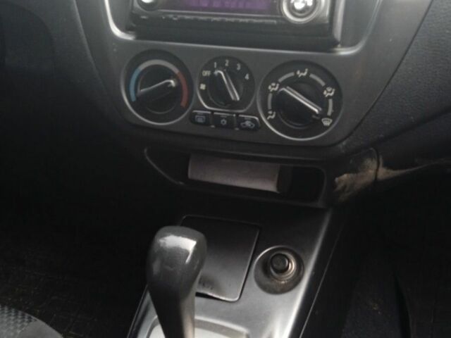 Черный Мицубиси Лансер, объемом двигателя 1.6 л и пробегом 223 тыс. км за 4300 $, фото 4 на Automoto.ua