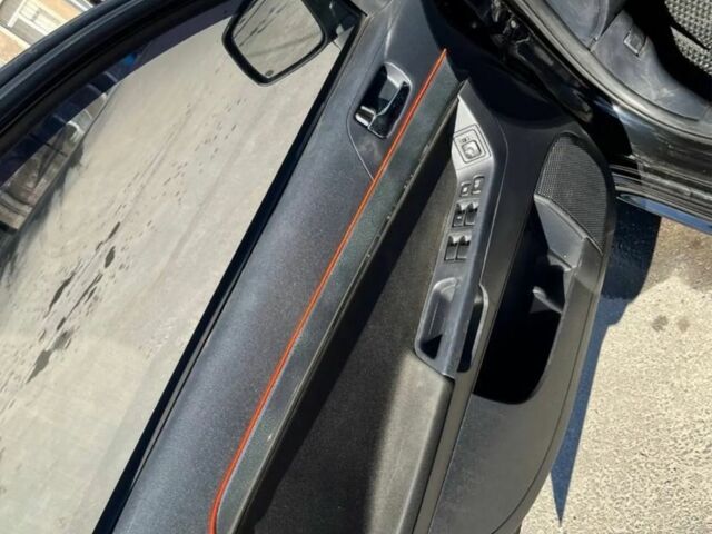 Чорний Міцубісі Lancer, об'ємом двигуна 2 л та пробігом 226 тис. км за 6700 $, фото 4 на Automoto.ua