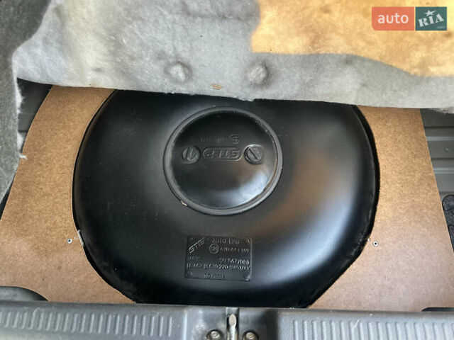 Черный Мицубиси Лансер, объемом двигателя 1.59 л и пробегом 269 тыс. км за 4999 $, фото 16 на Automoto.ua