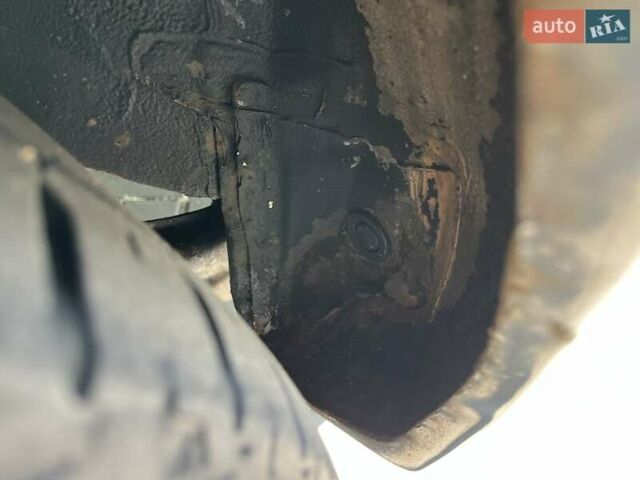 Чорний Міцубісі Lancer, об'ємом двигуна 1.6 л та пробігом 296 тис. км за 4200 $, фото 18 на Automoto.ua