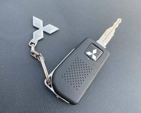 Чорний Міцубісі Lancer, об'ємом двигуна 2 л та пробігом 237 тис. км за 7500 $, фото 4 на Automoto.ua