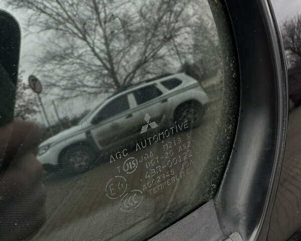 Чорний Міцубісі Lancer, об'ємом двигуна 1.5 л та пробігом 111 тис. км за 6999 $, фото 29 на Automoto.ua