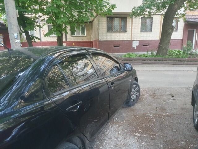 Мицубиси Лансер 2008 в Днепре (Днепропетровске) на Automoto.ua Черный Мицубиси Лансер, объемом двигателя 1.5 л и пробегом 200 тыс. км за 3500 $, фото 4 на Automoto.ua