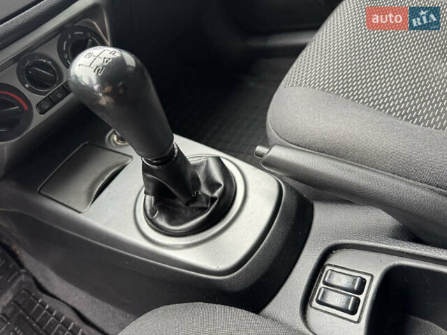 Черный Мицубиси Лансер, объемом двигателя 1.58 л и пробегом 202 тыс. км за 4100 $, фото 8 на Automoto.ua