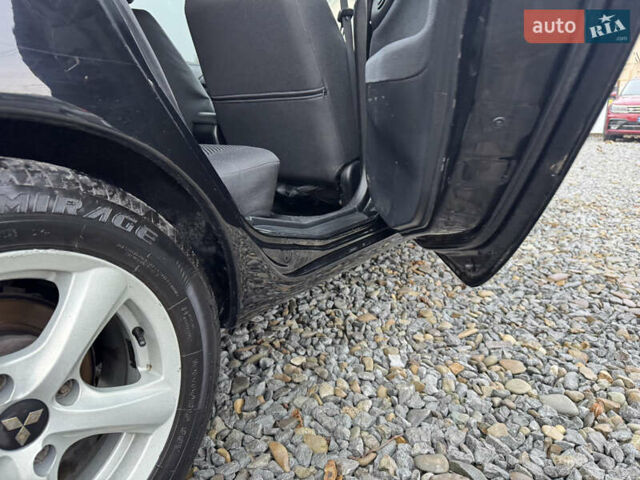 Черный Мицубиси Лансер, объемом двигателя 1.58 л и пробегом 202 тыс. км за 4100 $, фото 27 на Automoto.ua