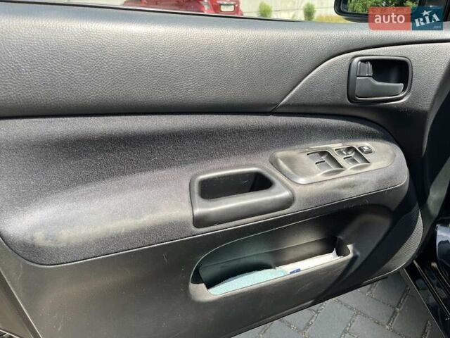 Чорний Міцубісі Lancer, об'ємом двигуна 1.6 л та пробігом 296 тис. км за 4200 $, фото 39 на Automoto.ua