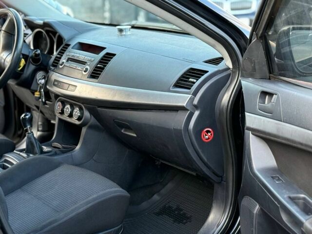 Чорний Міцубісі Lancer, об'ємом двигуна 1.5 л та пробігом 220 тис. км за 4600 $, фото 7 на Automoto.ua