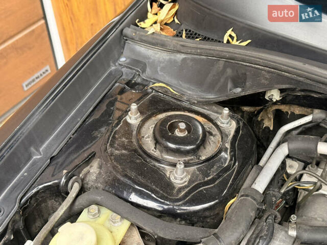 Чорний Міцубісі Lancer, об'ємом двигуна 1.6 л та пробігом 265 тис. км за 4700 $, фото 25 на Automoto.ua