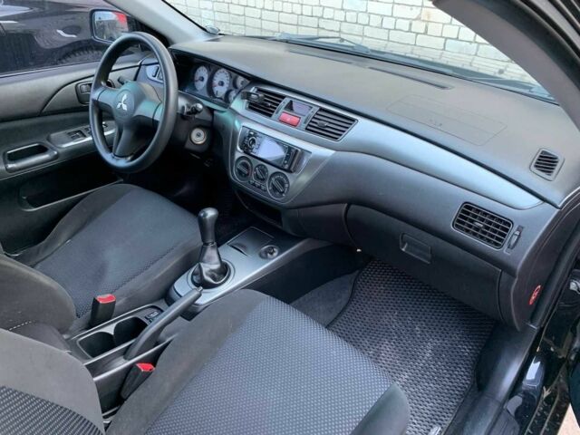 Чорний Міцубісі Lancer, об'ємом двигуна 0 л та пробігом 250 тис. км за 4900 $, фото 3 на Automoto.ua