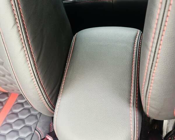 Чорний Міцубісі Lancer, об'ємом двигуна 2 л та пробігом 240 тис. км за 7850 $, фото 32 на Automoto.ua