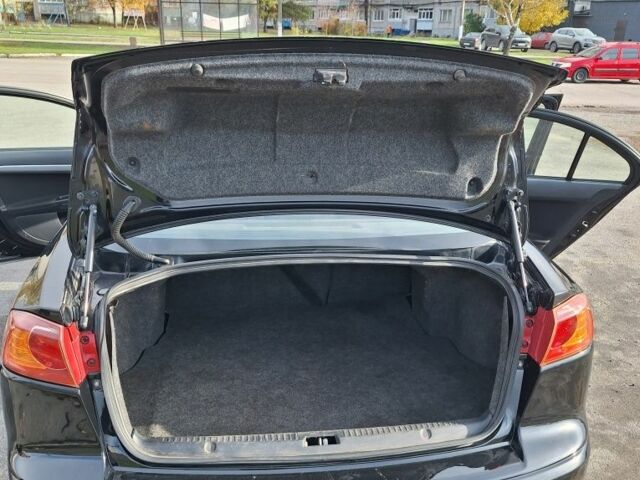 Мицубиси Лансер 2008 в Терновке на Automoto.ua Черный Мицубиси Лансер, объемом двигателя 1.6 л и пробегом 111 тыс. км за 6500 $, фото 3 на Automoto.ua