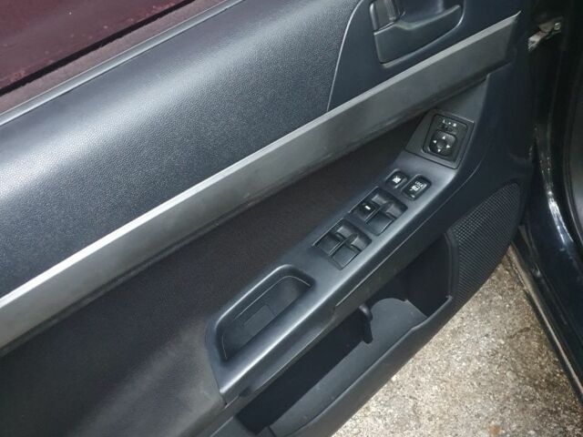 Мицубиси Лансер 2008 в Днепре (Днепропетровске) на Automoto.ua Черный Мицубиси Лансер, объемом двигателя 1.5 л и пробегом 200 тыс. км за 3500 $, фото 8 на Automoto.ua