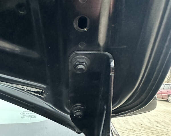 Чорний Міцубісі Lancer, об'ємом двигуна 1.5 л та пробігом 111 тис. км за 6999 $, фото 82 на Automoto.ua