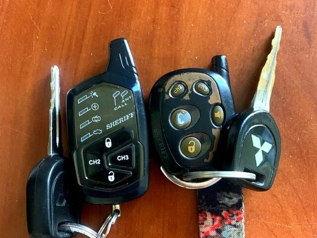 Черный Мицубиси Лансер, объемом двигателя 1.5 л и пробегом 250 тыс. км за 3800 $, фото 11 на Automoto.ua