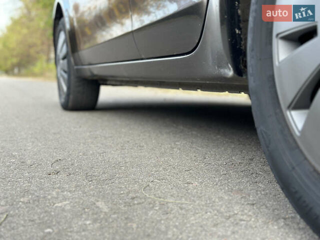 Черный Мицубиси Лансер, объемом двигателя 1.5 л и пробегом 285 тыс. км за 4800 $, фото 15 на Automoto.ua