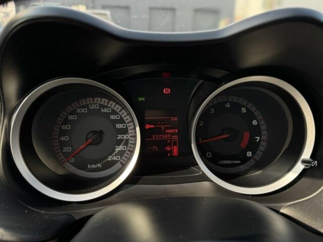 Чорний Міцубісі Lancer, об'ємом двигуна 2 л та пробігом 237 тис. км за 7500 $, фото 4 на Automoto.ua