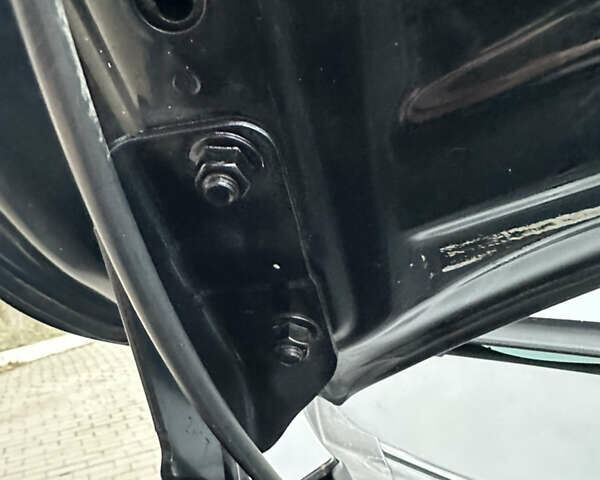 Чорний Міцубісі Lancer, об'ємом двигуна 1.5 л та пробігом 111 тис. км за 6999 $, фото 81 на Automoto.ua