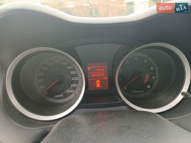 Черный Мицубиси Лансер, объемом двигателя 1.5 л и пробегом 253 тыс. км за 5500 $, фото 10 на Automoto.ua