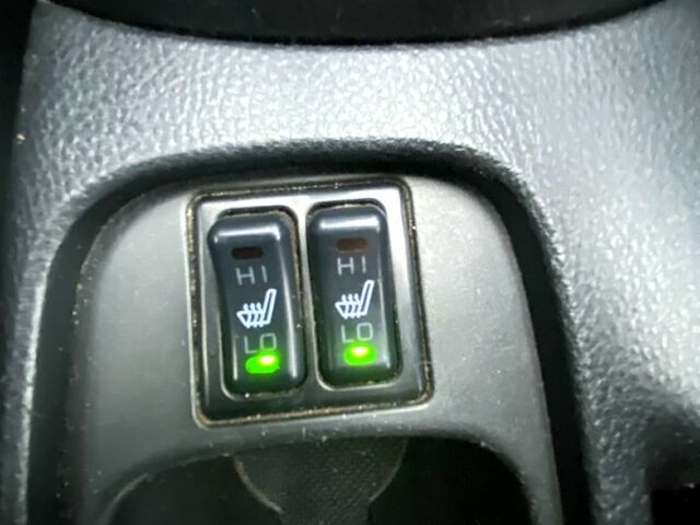 Черный Мицубиси Лансер, объемом двигателя 1.6 л и пробегом 240 тыс. км за 4200 $, фото 3 на Automoto.ua