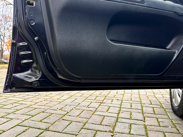 Черный Мицубиси Лансер, объемом двигателя 1.6 л и пробегом 185 тыс. км за 5500 $, фото 8 на Automoto.ua