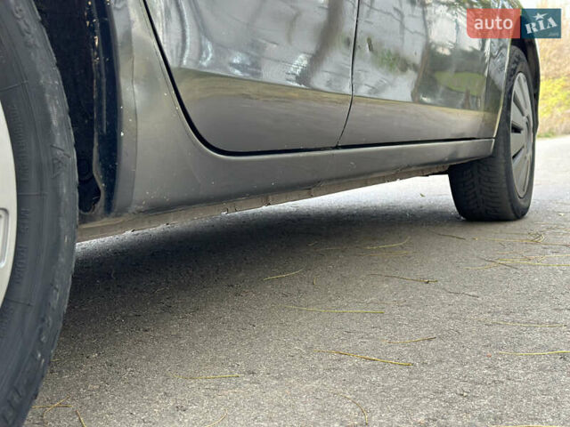 Черный Мицубиси Лансер, объемом двигателя 1.5 л и пробегом 285 тыс. км за 4800 $, фото 14 на Automoto.ua