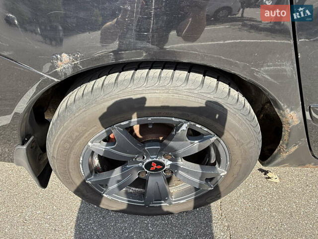 Черный Мицубиси Лансер, объемом двигателя 1.6 л и пробегом 321 тыс. км за 5000 $, фото 12 на Automoto.ua