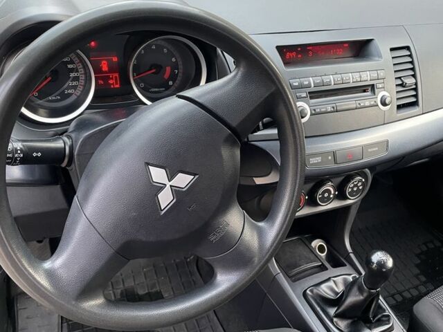 Чорний Міцубісі Lancer, об'ємом двигуна 1.5 л та пробігом 170 тис. км за 4200 $, фото 12 на Automoto.ua
