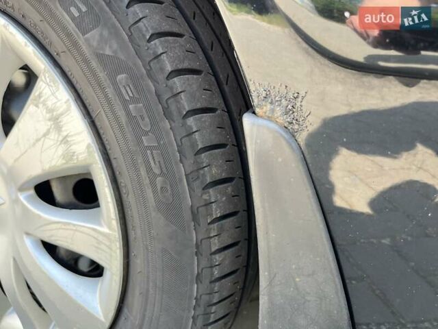 Чорний Міцубісі Lancer, об'ємом двигуна 1.6 л та пробігом 296 тис. км за 4200 $, фото 26 на Automoto.ua