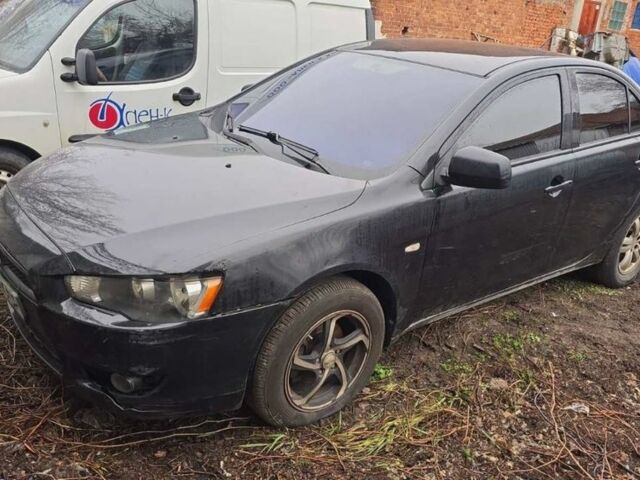 Черный Мицубиси Лансер, объемом двигателя 1.5 л и пробегом 300 тыс. км за 2500 $, фото 4 на Automoto.ua