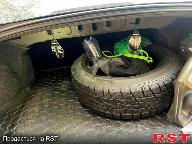 Чорний Міцубісі Lancer, об'ємом двигуна 2 л та пробігом 255 тис. км за 7200 $, фото 6 на Automoto.ua