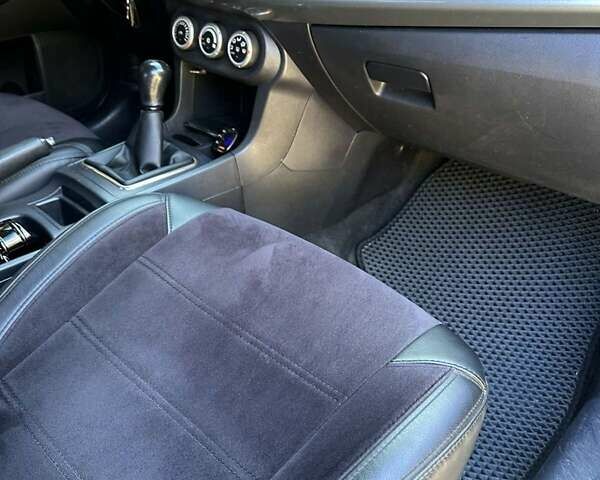 Черный Мицубиси Лансер, объемом двигателя 2 л и пробегом 230 тыс. км за 7000 $, фото 1 на Automoto.ua