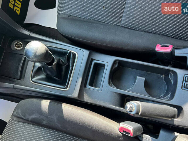 Черный Мицубиси Лансер, объемом двигателя 2 л и пробегом 215 тыс. км за 7000 $, фото 12 на Automoto.ua