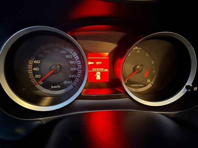 Чорний Міцубісі Lancer, об'ємом двигуна 2 л та пробігом 253 тис. км за 7300 $, фото 10 на Automoto.ua