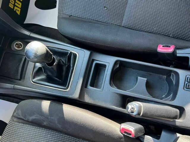 Черный Мицубиси Лансер, объемом двигателя 2 л и пробегом 215 тыс. км за 7000 $, фото 12 на Automoto.ua